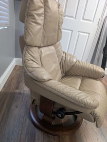 Ekornes Stressless Reno Swivel Leather Recliner