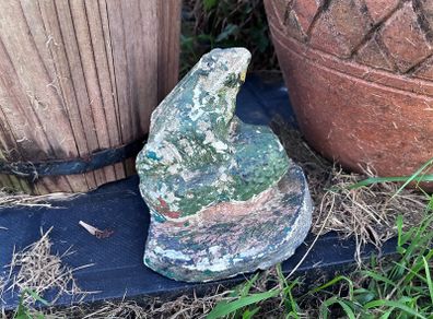 Concrete garden frog