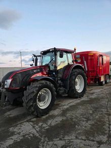 Valtra T153