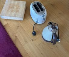 kettle Toaster wooden chopping board