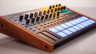 dave smith tempest will trade for uad apollo 8