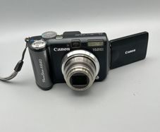 Canon PowerShot A640 10MP Digital Camera Black - Flip Screen