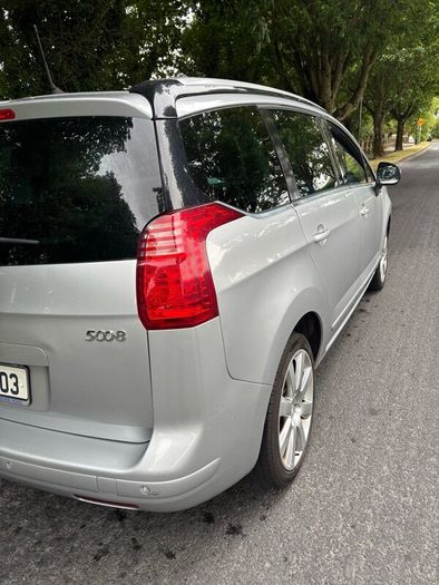 Peugeot 5008 7 SEATER new nct 03/27