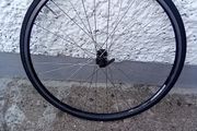 Road bike front wheel 700x25 c