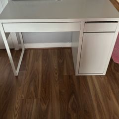 IKEA micke desk
