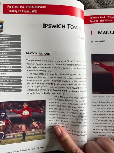Manchester United Official Yearbook 2001