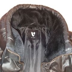 V by Very Black Jack