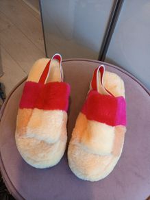 ladies footwear fur slippers /sliders