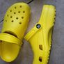 Yellow original crocs adults size 7 Image 4