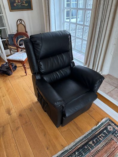 Riser Recliner Chair