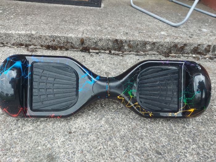 HOVERBOARD, Black with colouration, No Charger so cannot test, excellent cosmetic condition