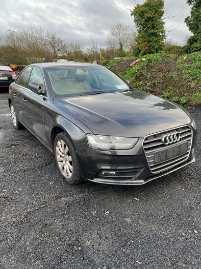 Breaking audi a4 b8 2013 2.0tdi cjca mvs lz7l se