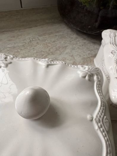 New French inspired ceramic lidded storage box in antique white.