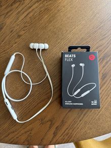 Beats Flex Wireless Earphones