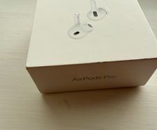 Apple AirPods Pro 2