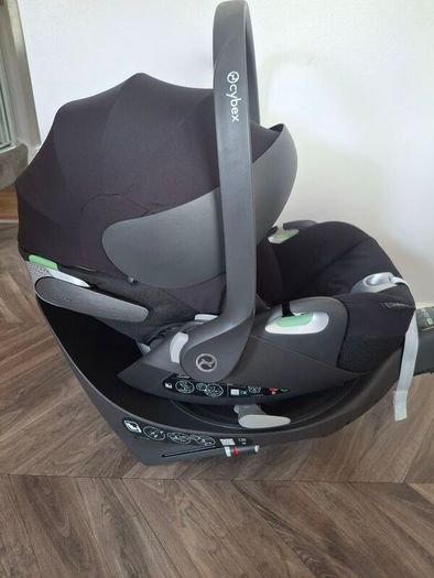 Cybex Cloud T i-Size Car Seat /  Base T 360 degree Rotating ISOFIX Base and Pushchair Adaptors