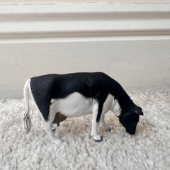 Britains Farm Series 1984 Holstein Cow Approx. 4 cm. Used Please see photos
