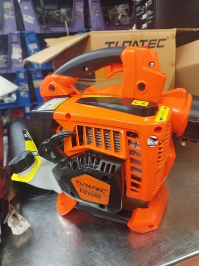 warrior Tunatec leaf blower and vacuum