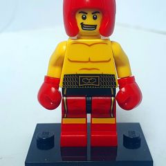 Lego Collectible Minifigures Series 5 COL05-013: Boxer (2011) Price includes P&P