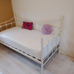 Day Bed