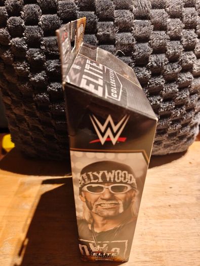Wwe elite Hollywood Hulk Hogan WrestleMania series