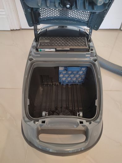 Miele vacuum cleaner