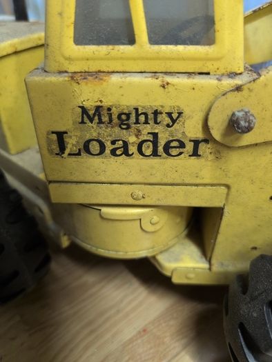 Vintage 1960s/70s Mighty Tonka Loader #3920 - Yellow Steel Bucket