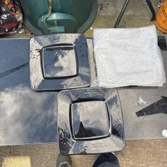 black plates
