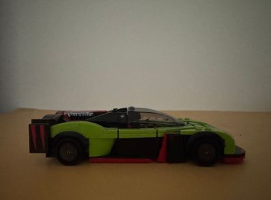 Lego Speed Champions 76910 Aston Martin Valkyrie AMR Pro and Aston Martin Vantage GT3 (Built)