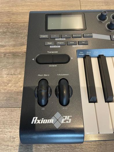 Axiom 25 MIDI Keyboard