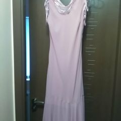 lady pink dress
