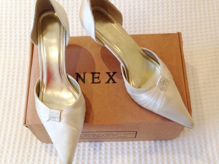Nexr Wedding Shies: Size 4.5