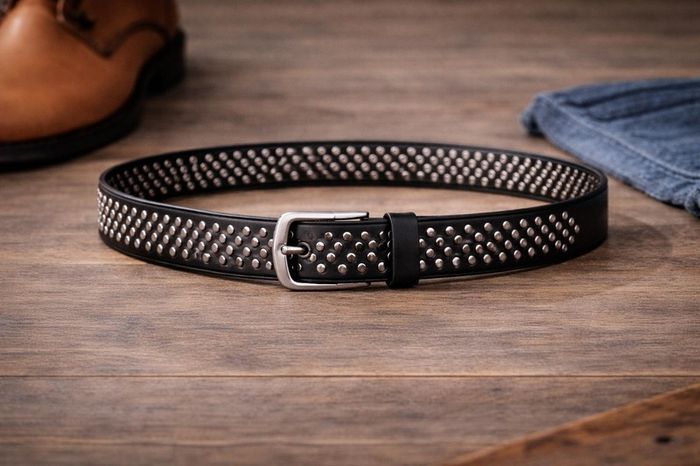 Unisex Black Studded Leather Belt Punk Rock Gothic Belt with Silver Rivets for Men & Women