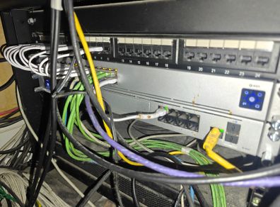 Ubiquiti Unify USW-24 POE Network Switch