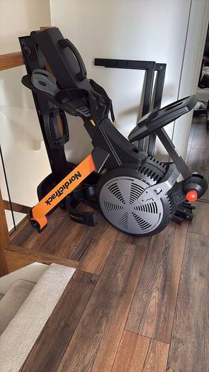 NordicTrack RX800 Foldable Rowing Machine Space Saver Excellent Condition