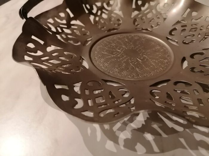 Vintage Lovelace Basket