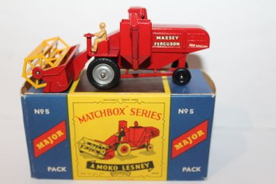 Matchbox Lesney Massey Ferguson 780 Combine Harvester