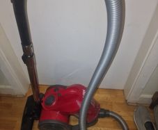 Vacuum cleaner VAX