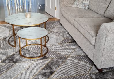 Set of 2 marble-effect gold nesting coffee tables  good condition