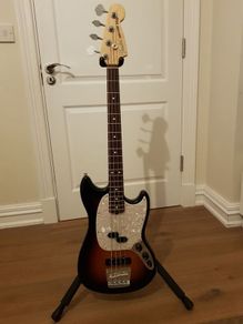 fender mustang bass