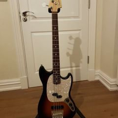 fender mustang bass