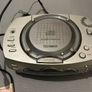 CD player / radio Image 3