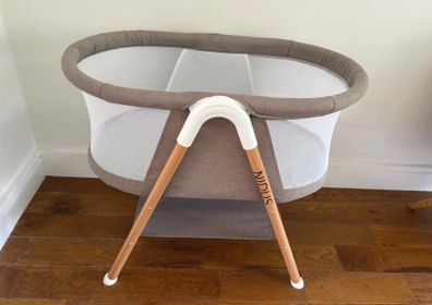 Suitable from Birth to 6 Months: Ideal for newborns, offering a cozy space during the early stages of life.  Durable Steel Chassis: Constructed with a strong and long-lasting steel frame, ensuring stability and safety.  Breathable Mesh Sides: Equipped wit
