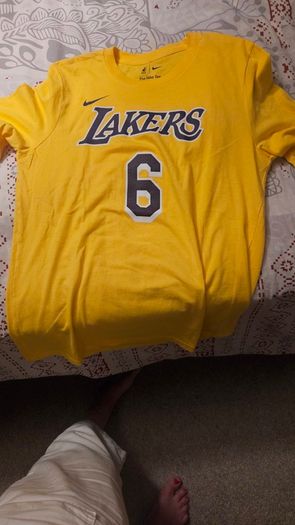 Lakers t-shirt