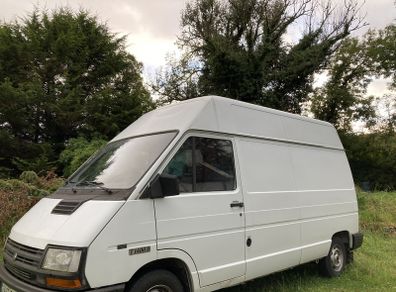 Campervan LHD with partial conversion