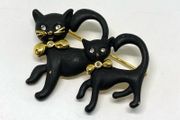 Vintage cat brooch