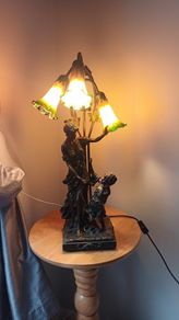 Lady & Children Dancing 3 Shades lamp
