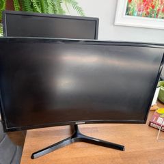 25" curved monitor, excellent condition