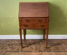 Small writing bureau / desk