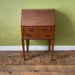 Small writing bureau / desk